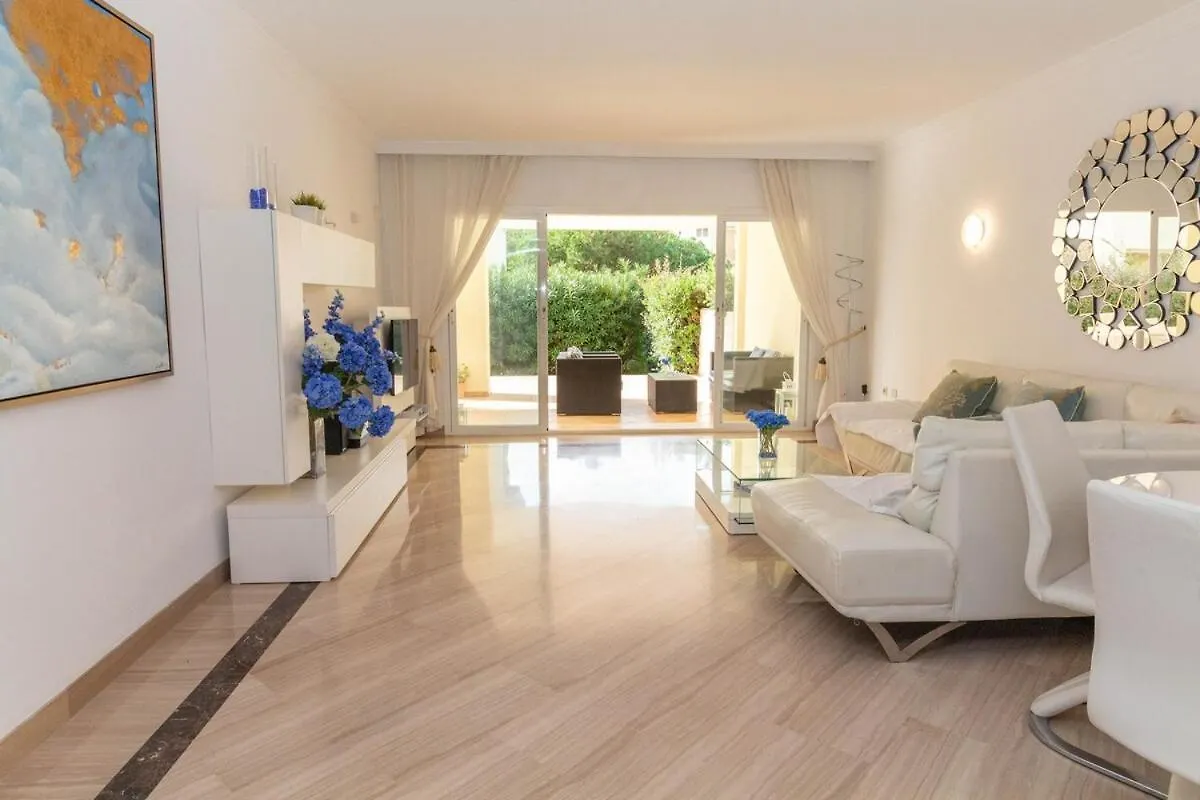Hp103 - Spacious 2 Bed Ground Floor Marbella Spanje