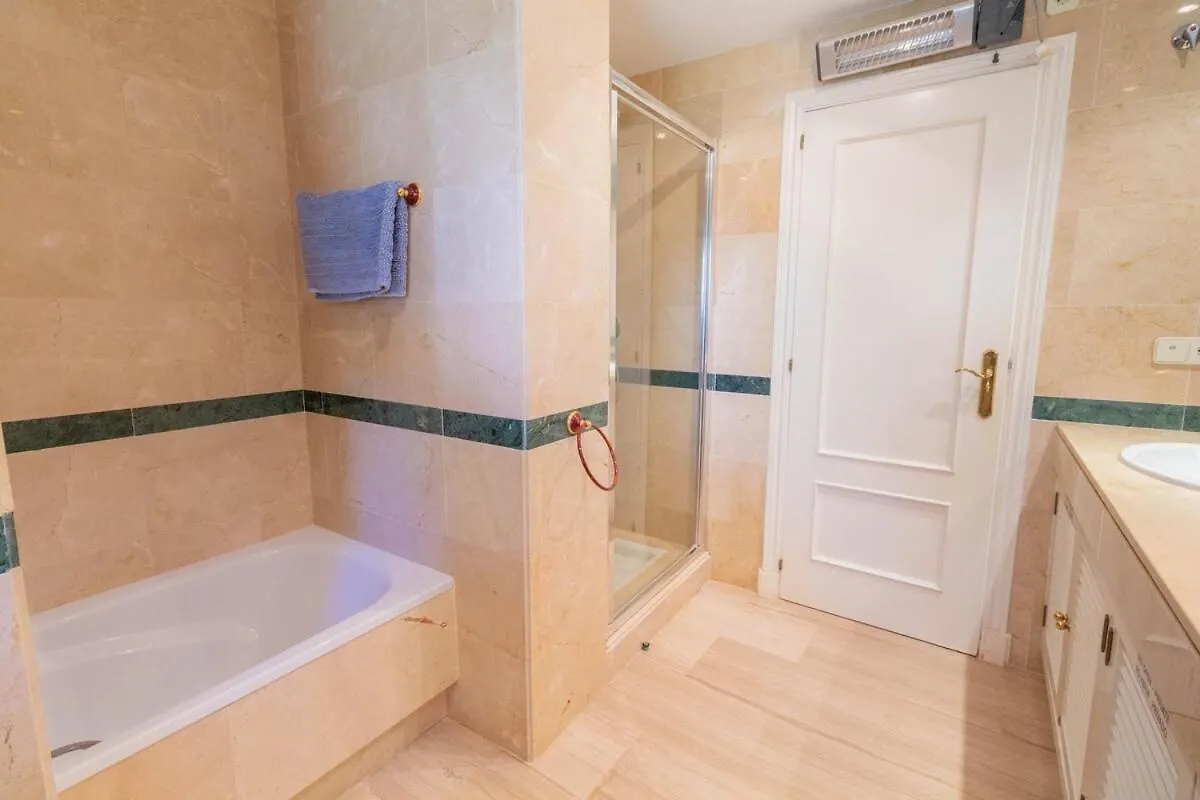 Hp103 - Spacious 2 Bed Ground Floor Marbella