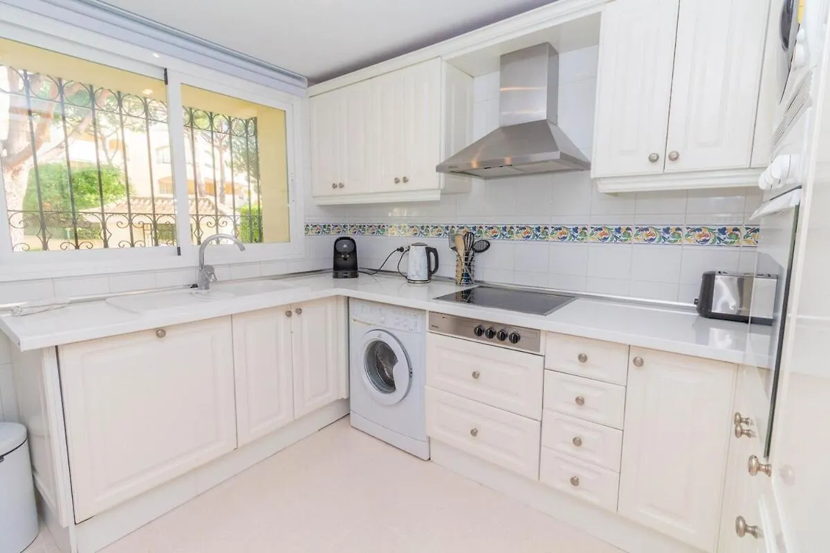 Hp103 - Spacious 2 Bed Ground Floor Marbella Appartement